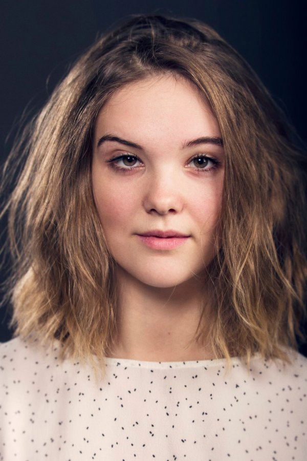 Rebecca Schønberg backdrop