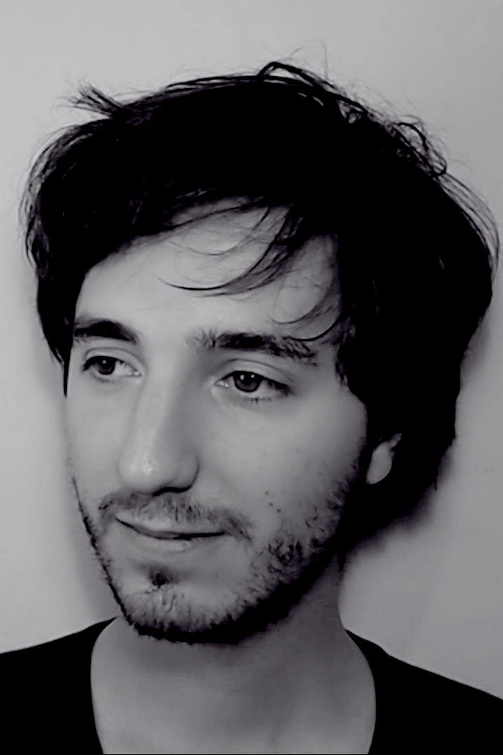 Leandro Varela backdrop