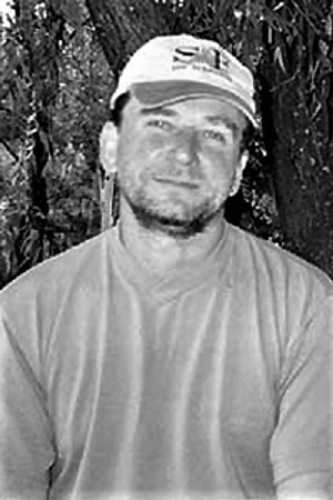 Aleksandr Muratov backdrop