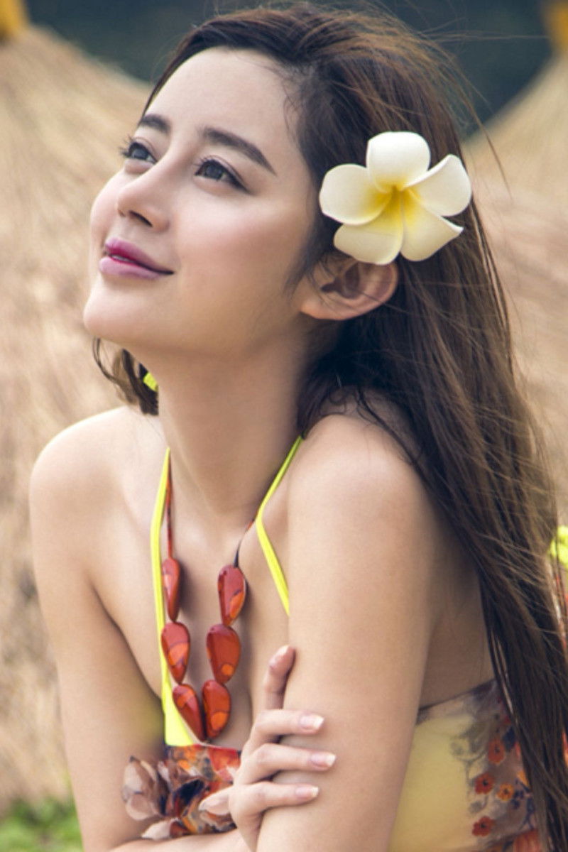 Wang Yiling backdrop