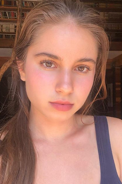 Poema Oleas Mekhitarian backdrop