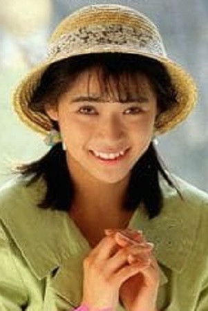 Marie Sawaki backdrop