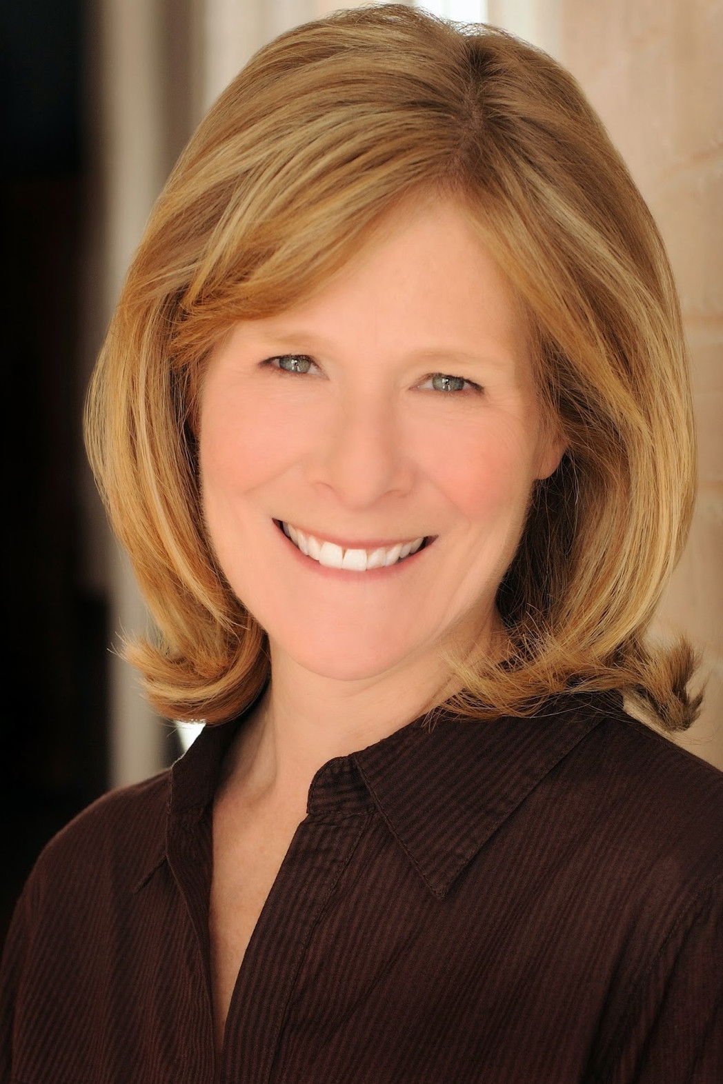 Faith Yesner backdrop