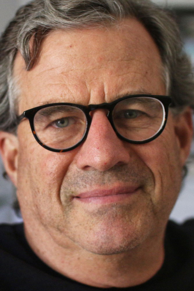 Sam Quiñones backdrop