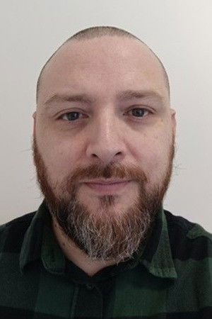 Germán Acuña backdrop