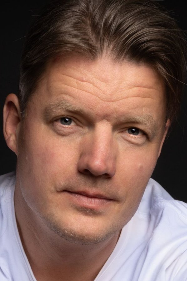 Lasse Rasch backdrop