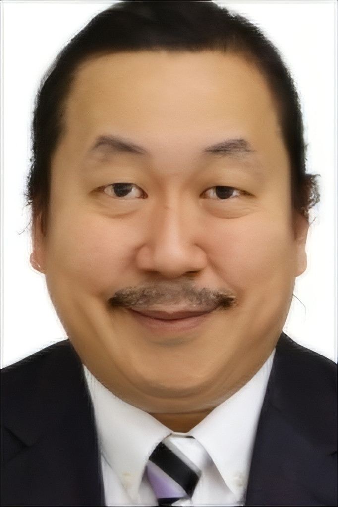 Lee Hyun-woong backdrop