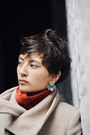 Aloula Watel backdrop