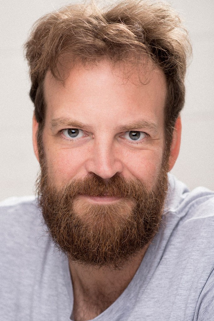 Fran Cantos backdrop