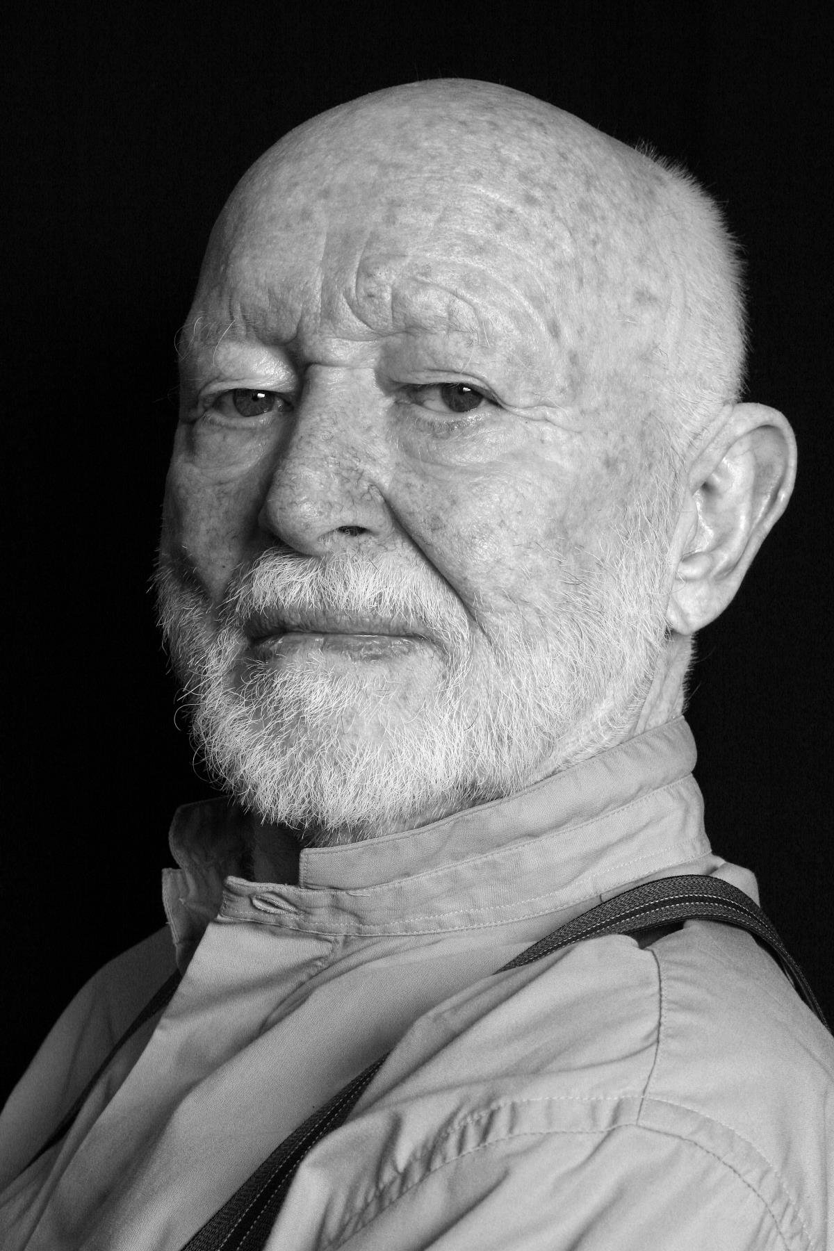 Ernst Jacobi backdrop