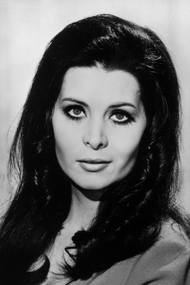 Heidy Bohlen backdrop