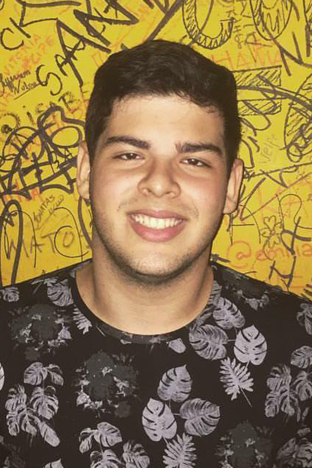 Inácio Victor backdrop