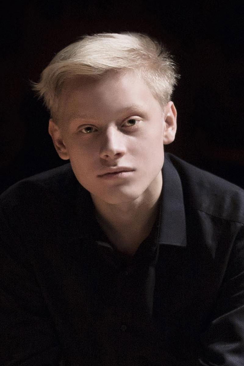 Alexander Malofeev backdrop