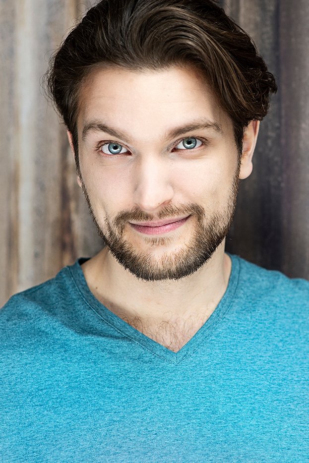 Jonathan Vanderzon backdrop