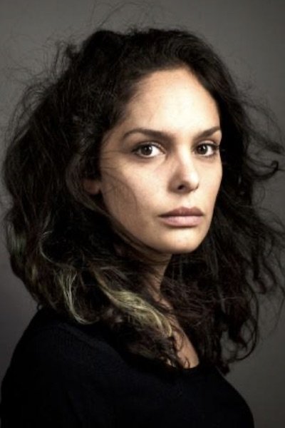 Amaranta Kun backdrop