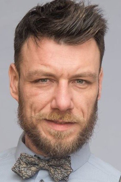 Julien Sarazin backdrop