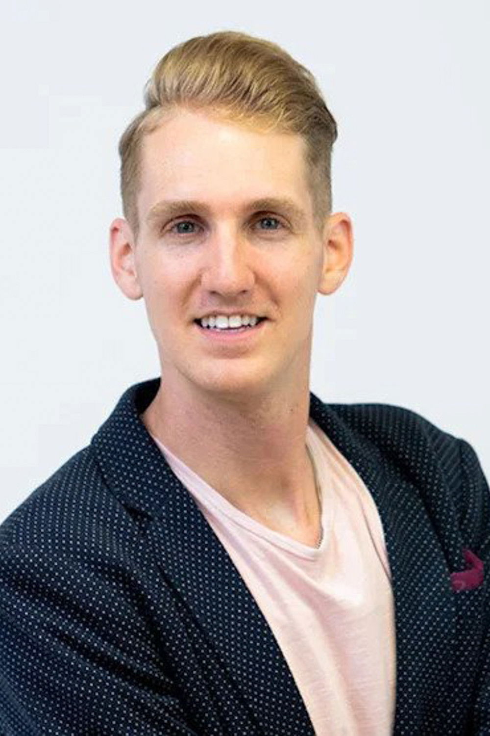 Julian Graf backdrop