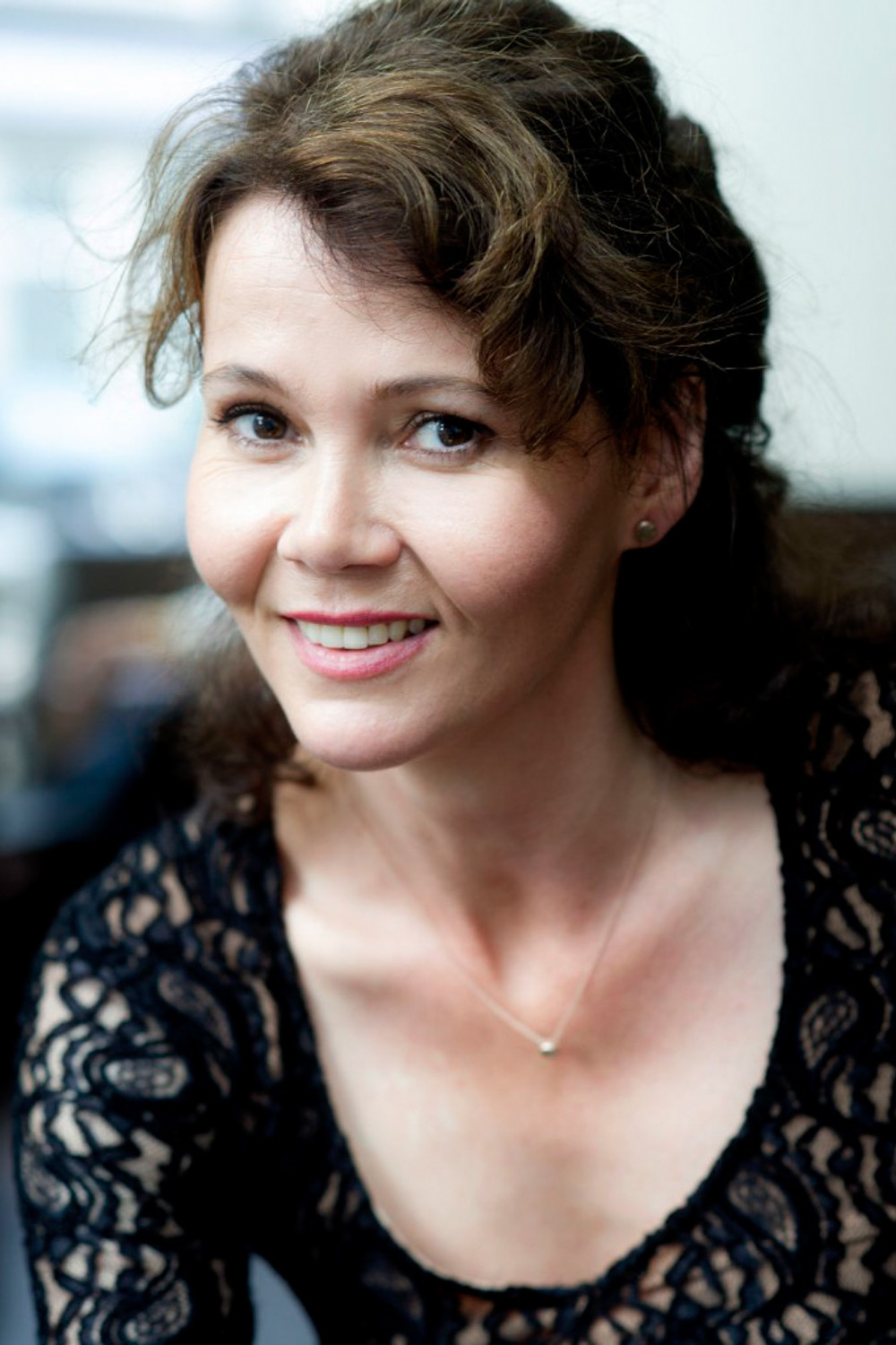 Nicole Fonberg backdrop