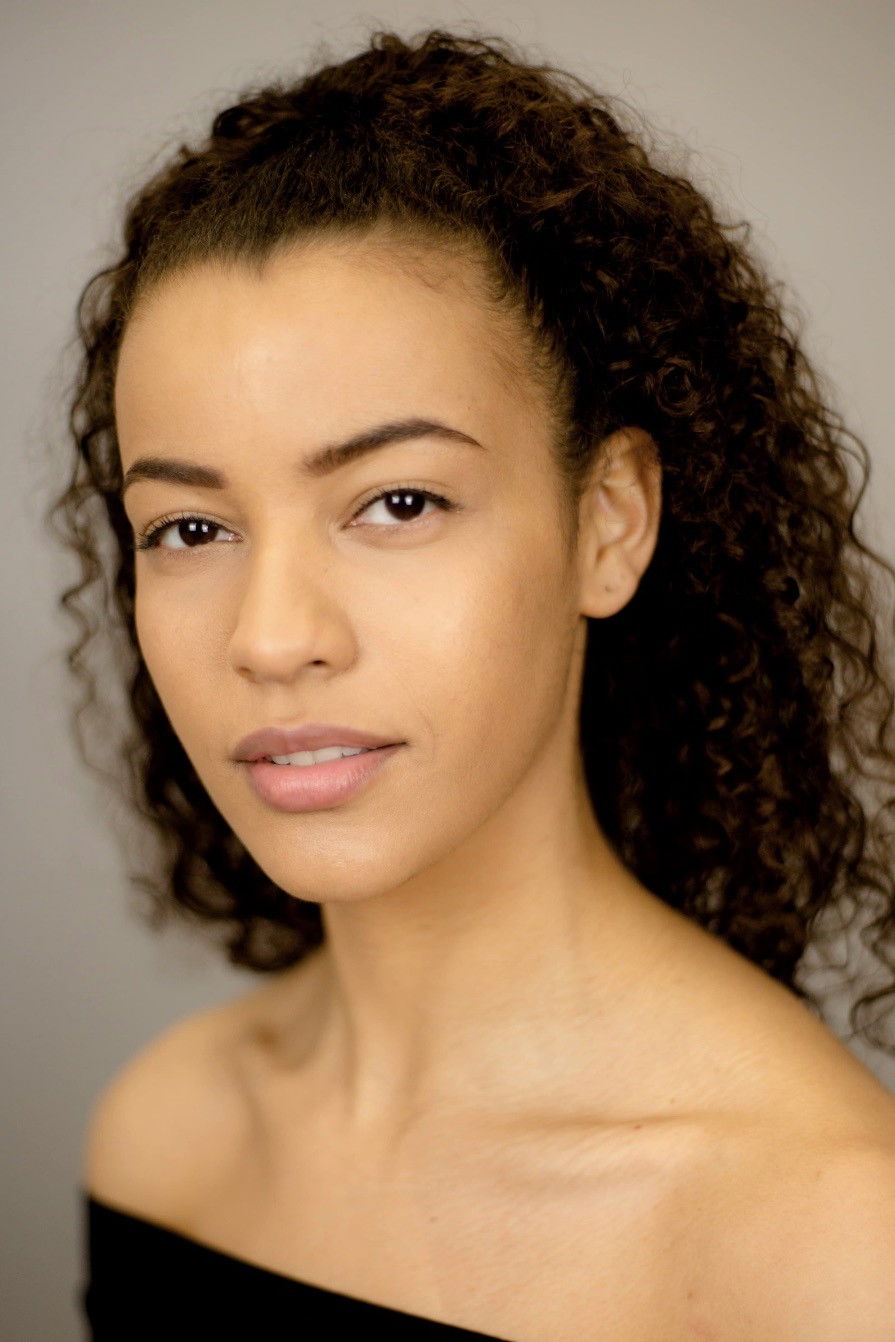 Zulekha Chaka backdrop