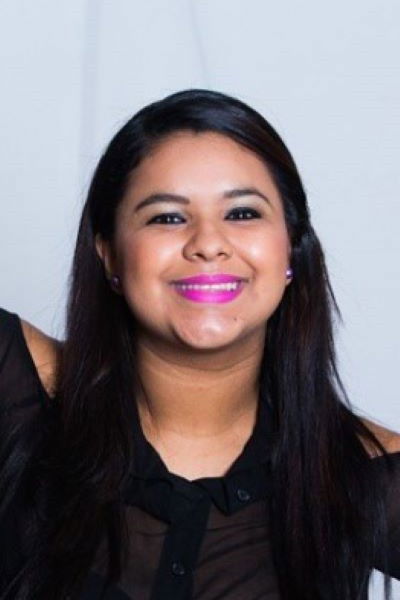 Nini De Leon backdrop