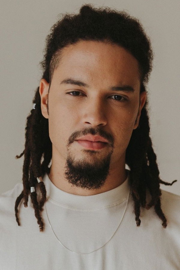 Marcos Alexandre backdrop