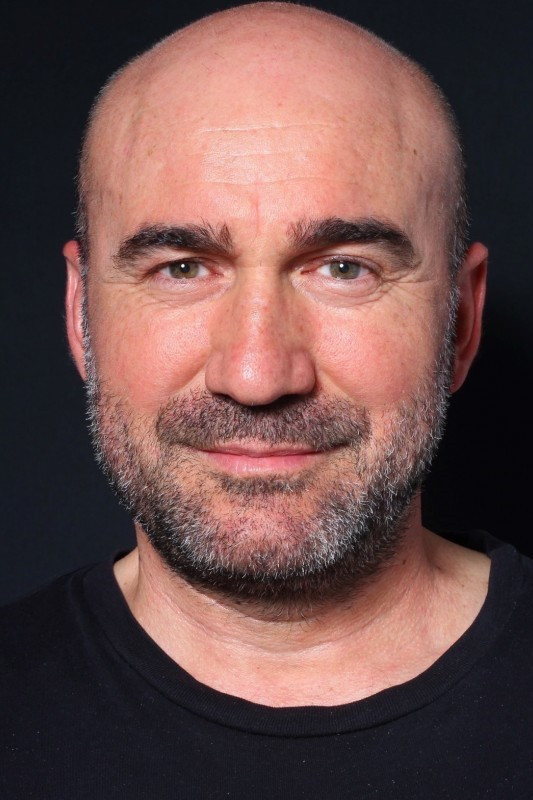 Isidro Vigo backdrop