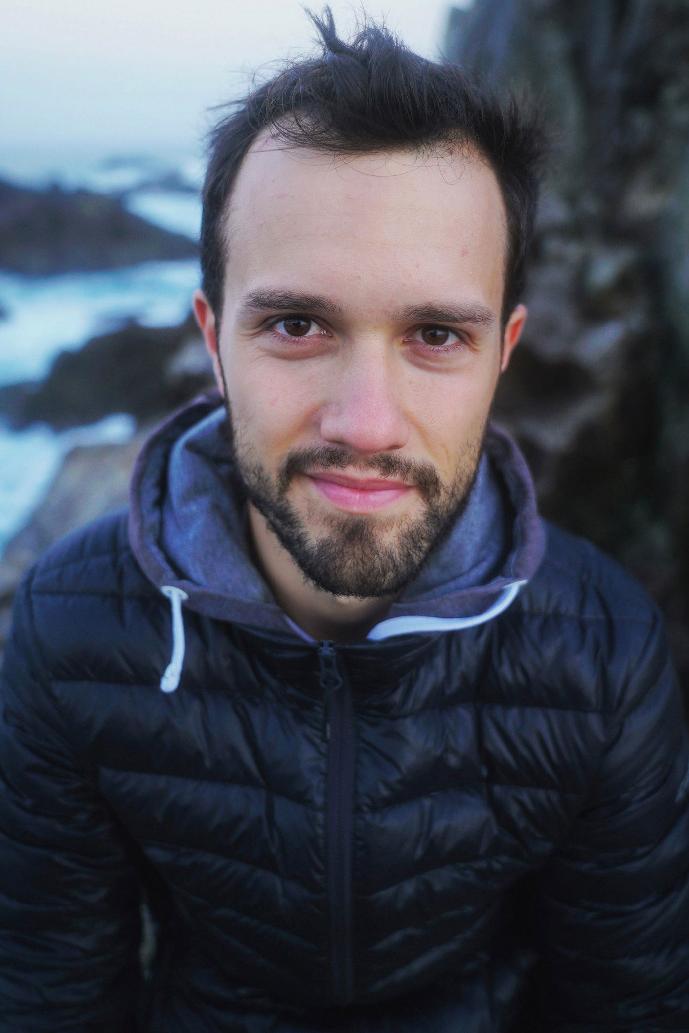 Florian Henn backdrop