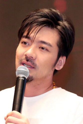 Zeng Xiaoyu backdrop