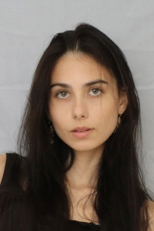 Lauren  Brodauf backdrop