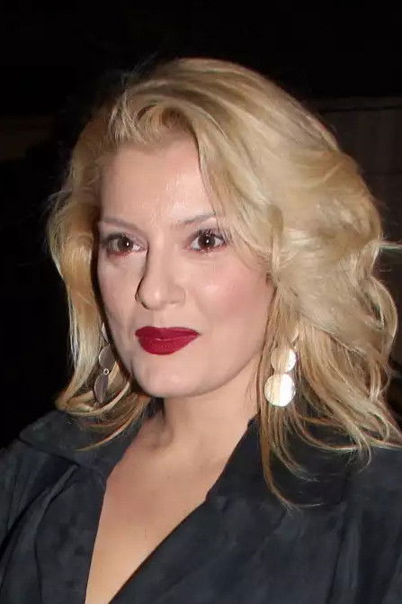 Iris Pantazara backdrop