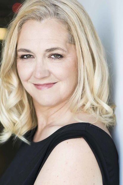 Katarina Law backdrop