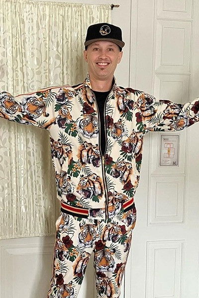 Michael Pfaff backdrop