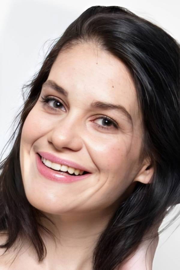 Esther Gombau backdrop