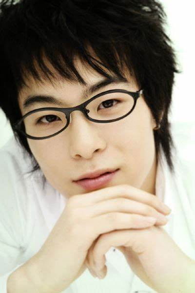 Kim Min-soo backdrop