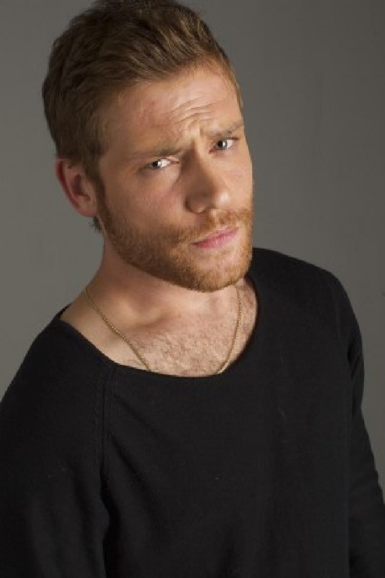 Mustafa Açılan backdrop