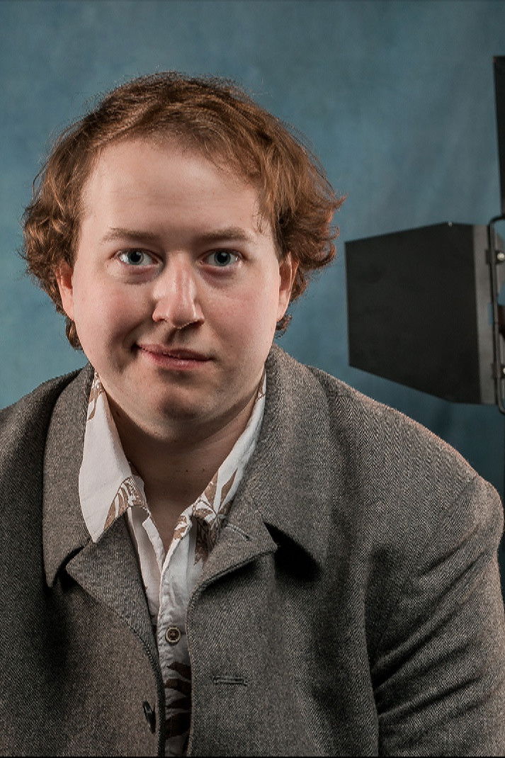 Kayven Kaplan backdrop