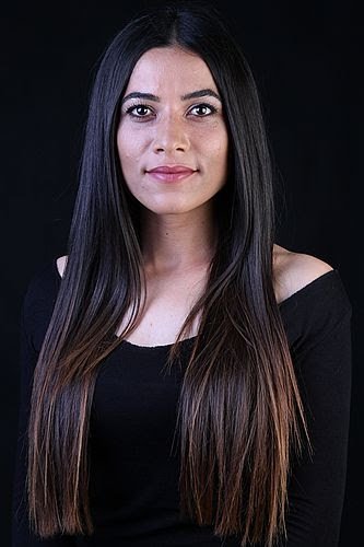 Canan Ürekil backdrop