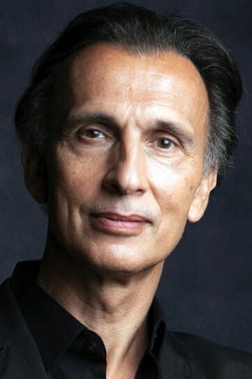 Laurent Hilaire backdrop