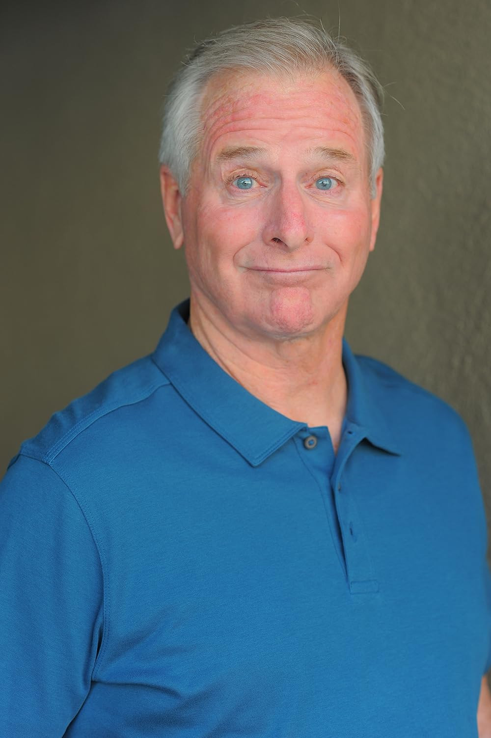 Stephen Howard backdrop