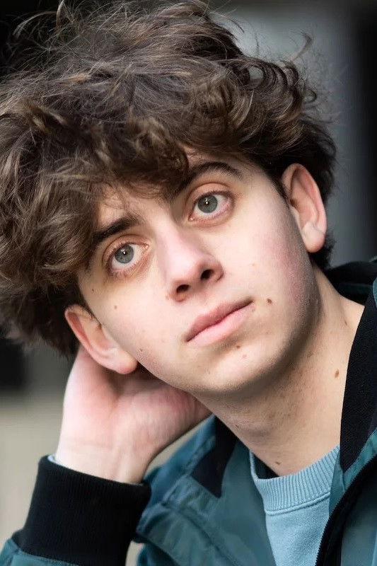 Simone Costa backdrop