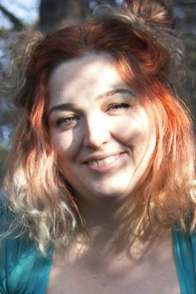 Anna Emma Haudal backdrop