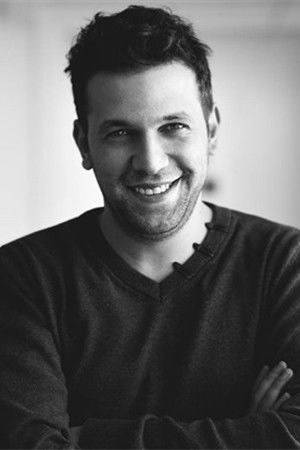 Taleh Yuzbeyov backdrop