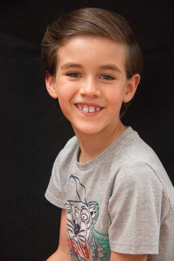 Ari Placera backdrop