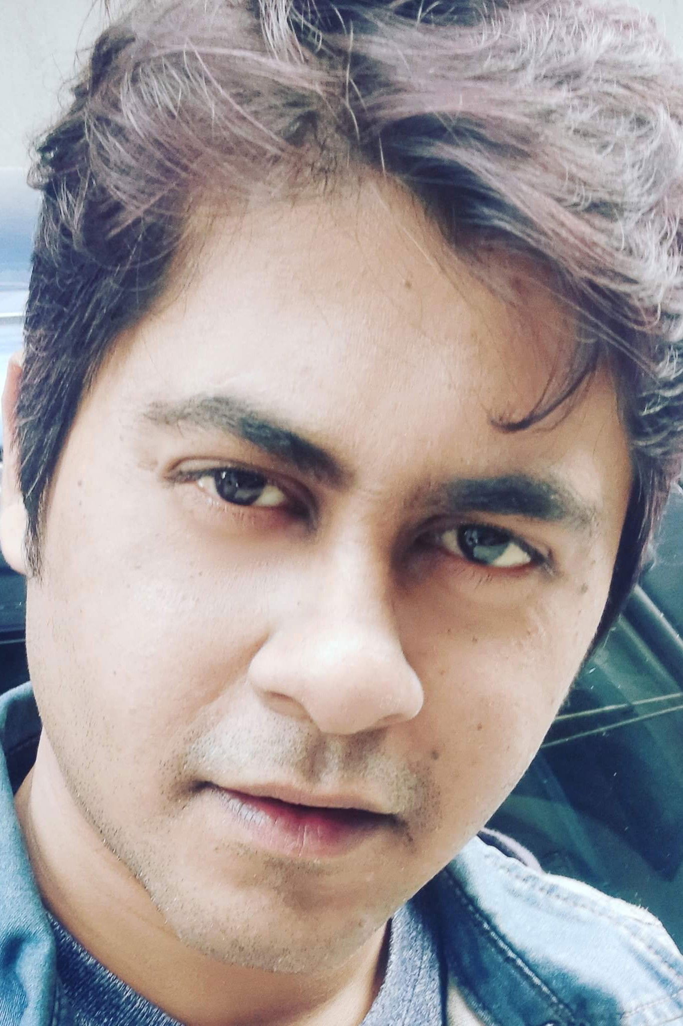 Arnab Bhaumik backdrop