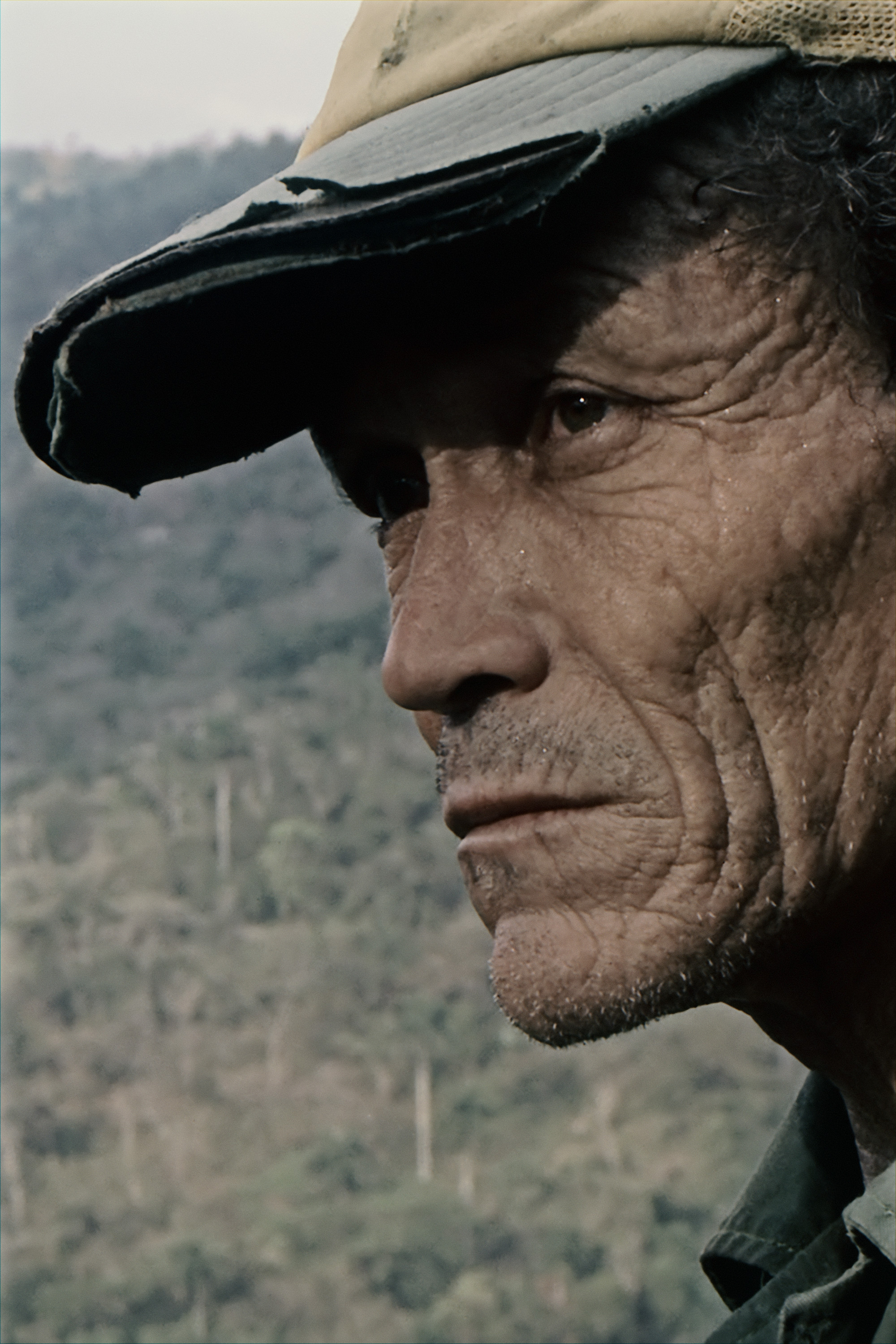 Gerardo Flores backdrop