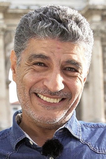 Adda Abdelli backdrop