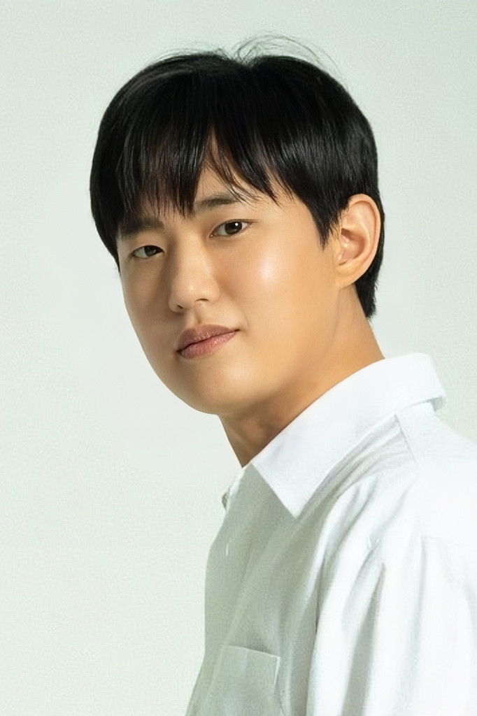 Lee Min-seob backdrop