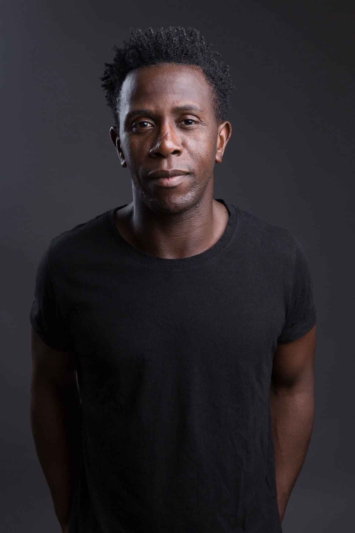 Giovanni Lourenço backdrop