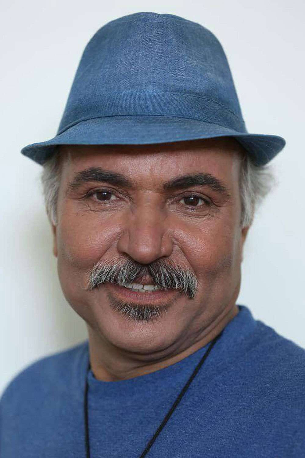 Mehdi Miami backdrop