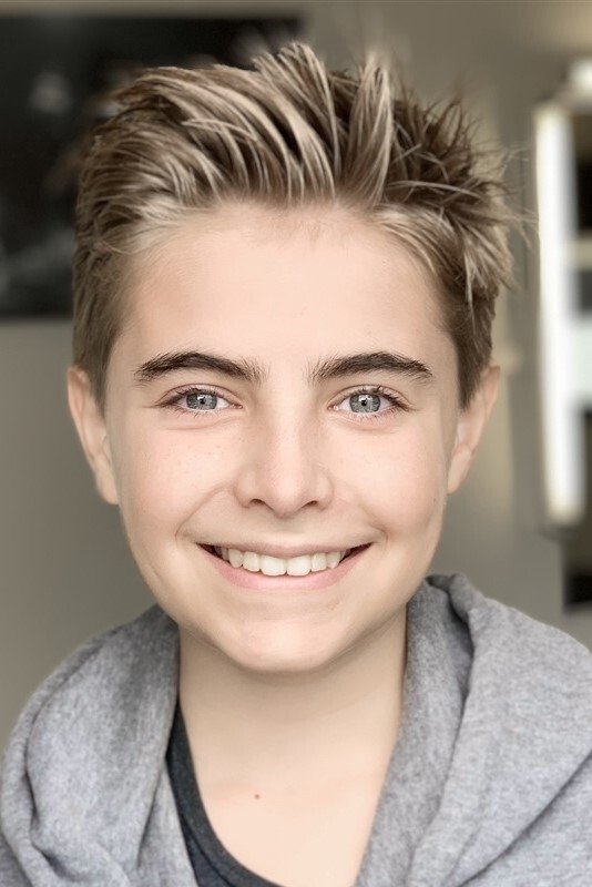 Simon Faliu backdrop